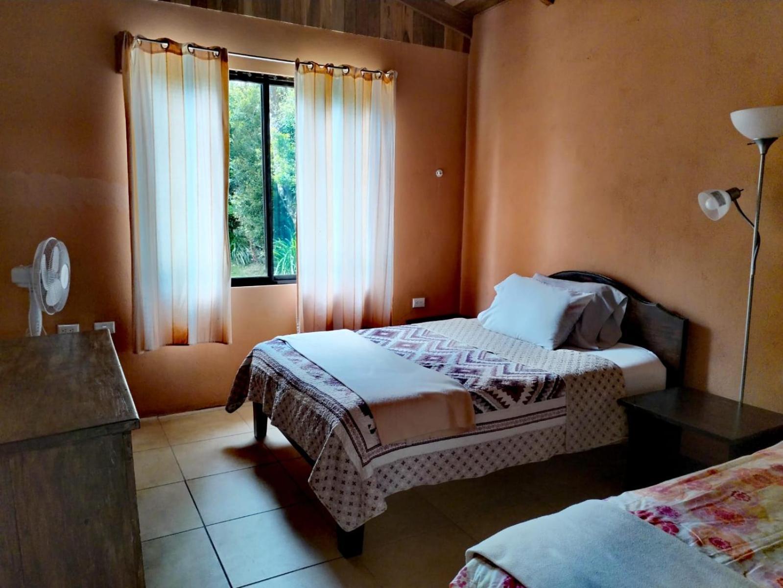 Casa De Montana Tica Linda Villa Monteverde Bagian luar foto